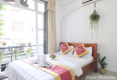 CIRCLE HOMESTAY